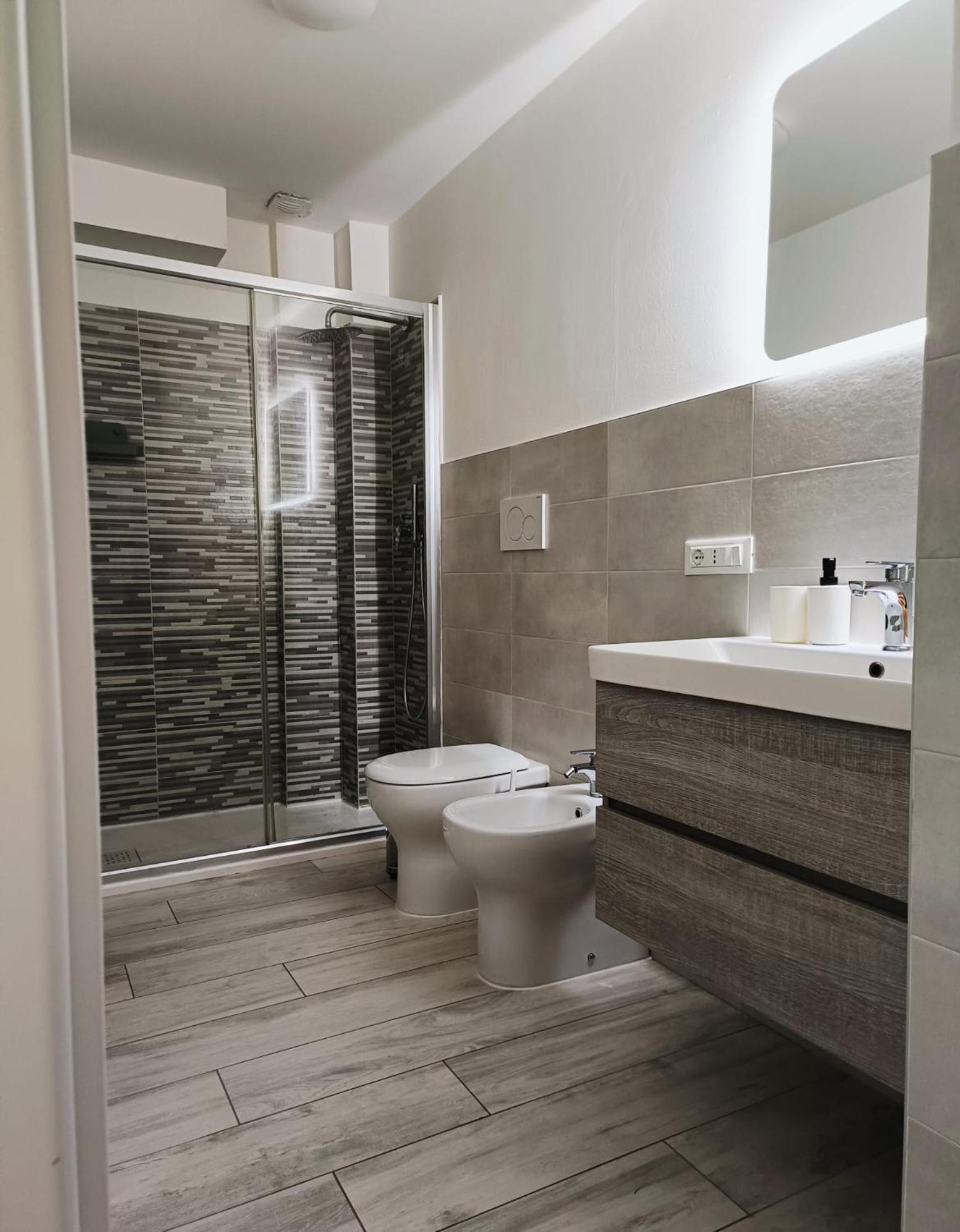 Yr Apartments Milan - Bocconi المظهر الخارجي الصورة
